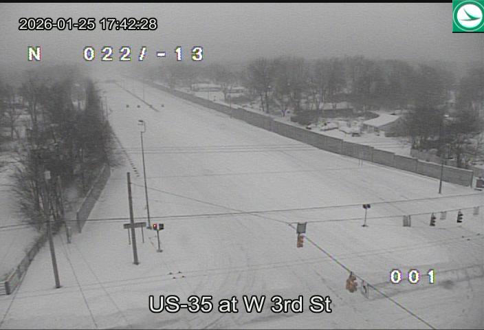 US-35 at W 3rd St